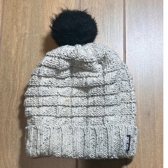 Muk Luks Accessories - Muk Luks Womens Knit Beanie Pom Pom Warm Winter Hat Snow Cap‎